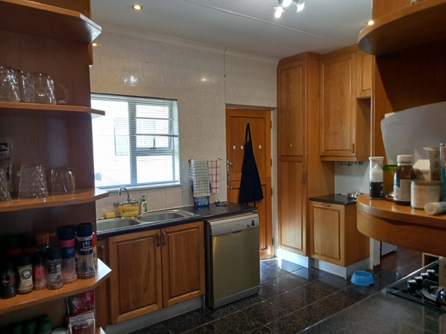 3 Bedroom Property for Sale in Sunnyridge Eastern Cape